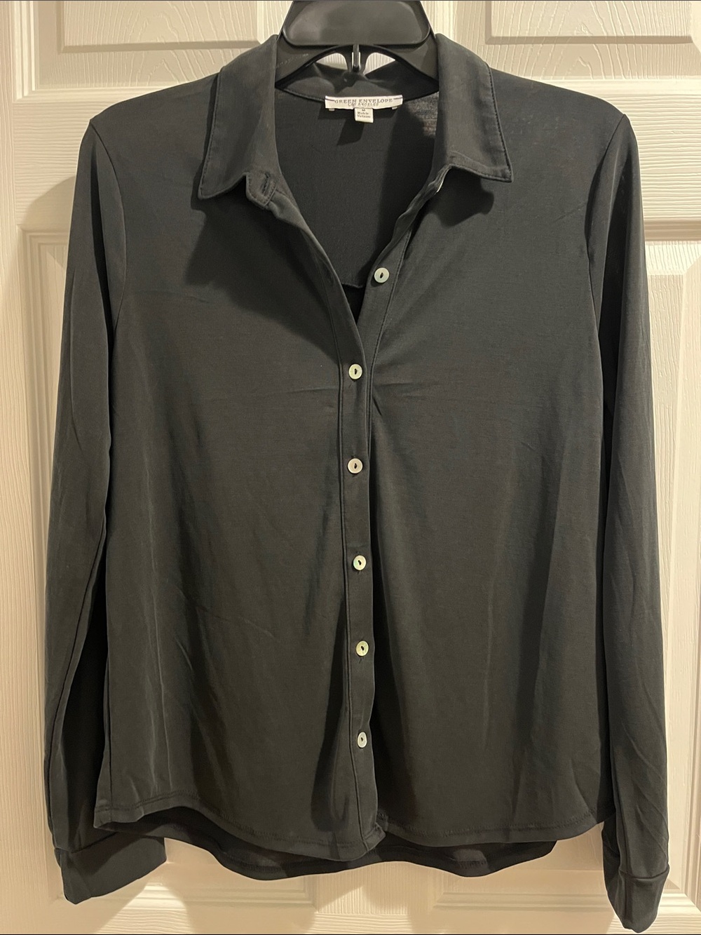 GREEN ENVELOPE Long sleeve shirt, black